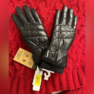 NWT Anna & Ava Active Black Quilted Gloves Size S/M